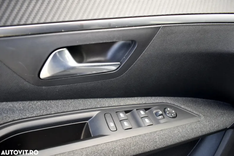 Peugeot 5008 din 2022 cu 163.712 km - oferta PEU148504 - foto 13