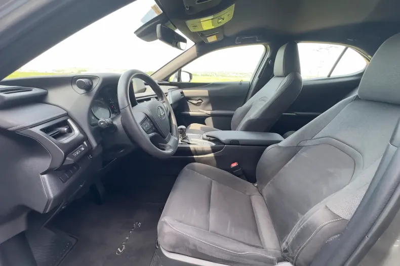 Lexus UX din 2019 cu 88.037 km - oferta LEX148515 - foto 7