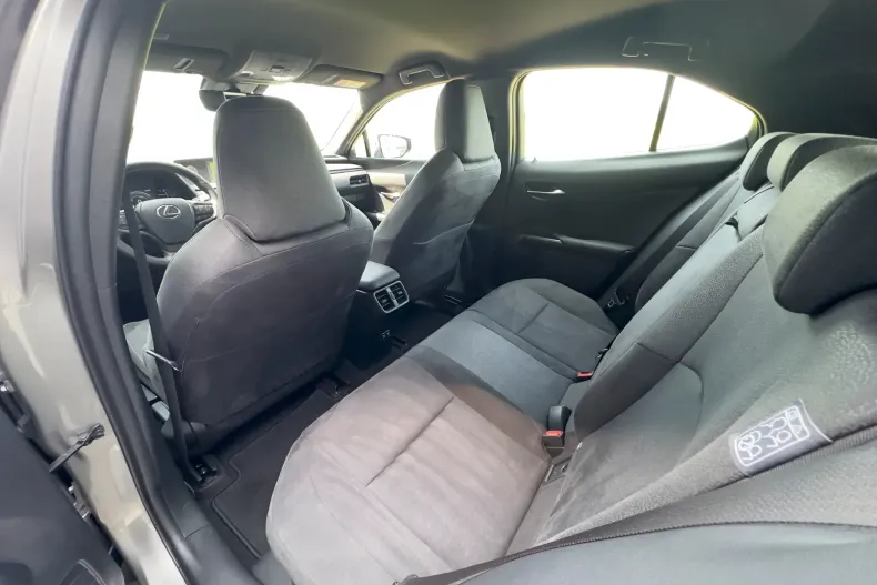 Lexus UX din 2019 cu 88.037 km - oferta LEX148515 - foto 10