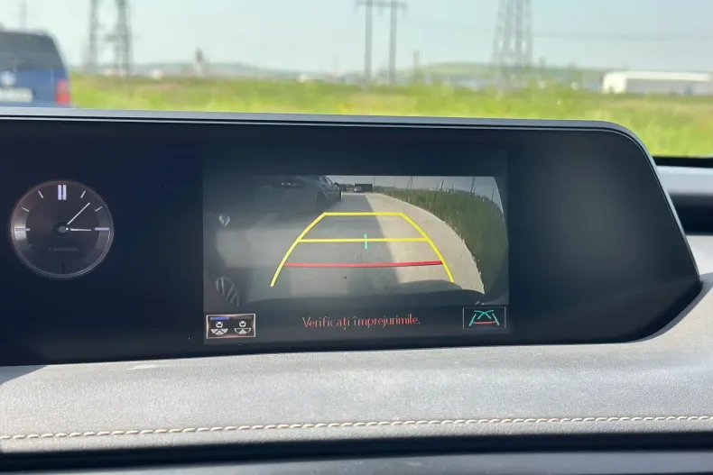 Lexus UX din 2019 cu 88.037 km - oferta LEX148515 - foto 18