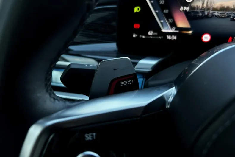 BMW Seria 7 din 2023 cu 41.940 km - oferta BMW148516 - foto 37