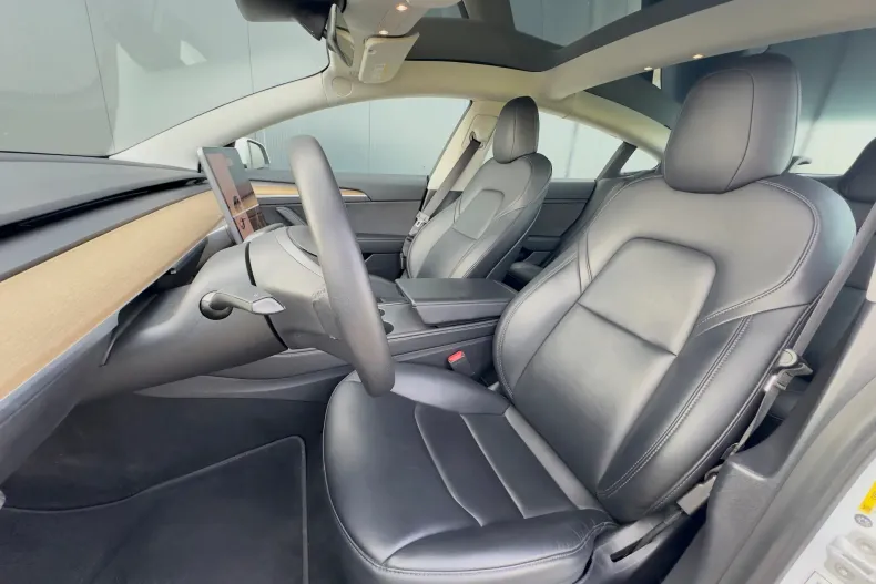 Tesla Model 3 din 2021 cu 95.190 km - oferta TES148517 - foto 11