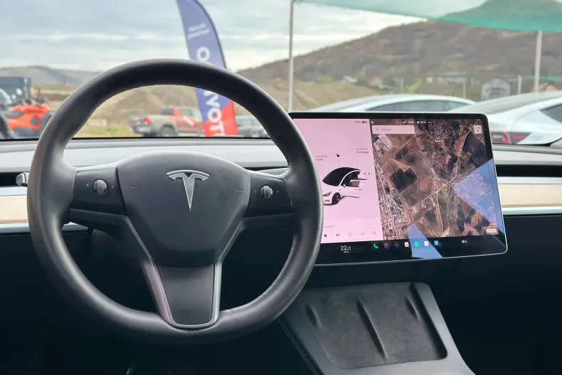 Tesla Model 3 din 2021 cu 95.190 km - oferta TES148517 - foto 14