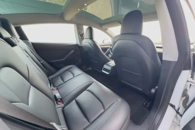 Tesla Model 3 din 2021 cu 95.190 km - oferta TES148517 - foto 20