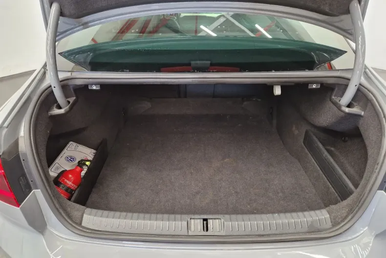 Volkswagen Passat din 2021 cu 65.852 km - oferta VOL148519 - foto 10