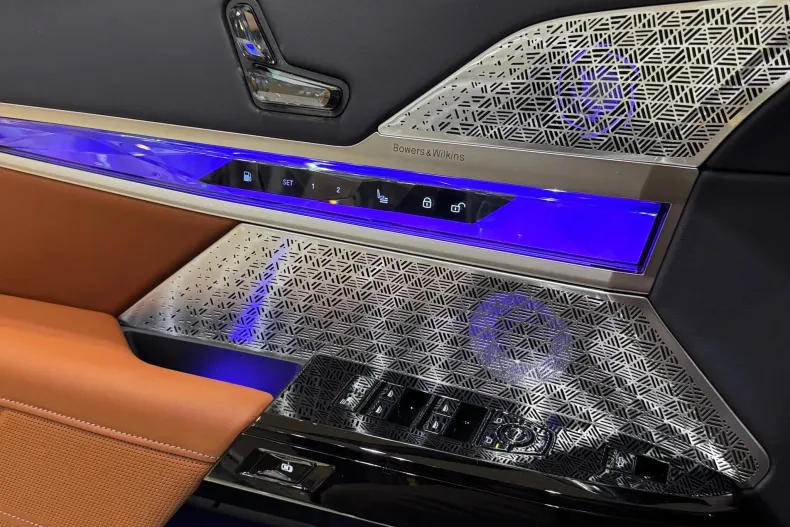 BMW Seria 7 din 2025 cu 1 km - oferta BMW148537 - foto 19