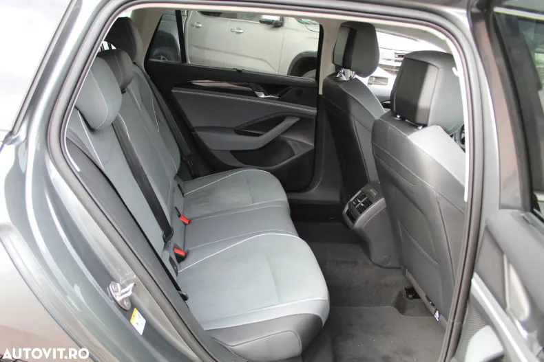 Volkswagen Passat din 2025 cu 26.000 km - oferta VOL148542 - foto 13