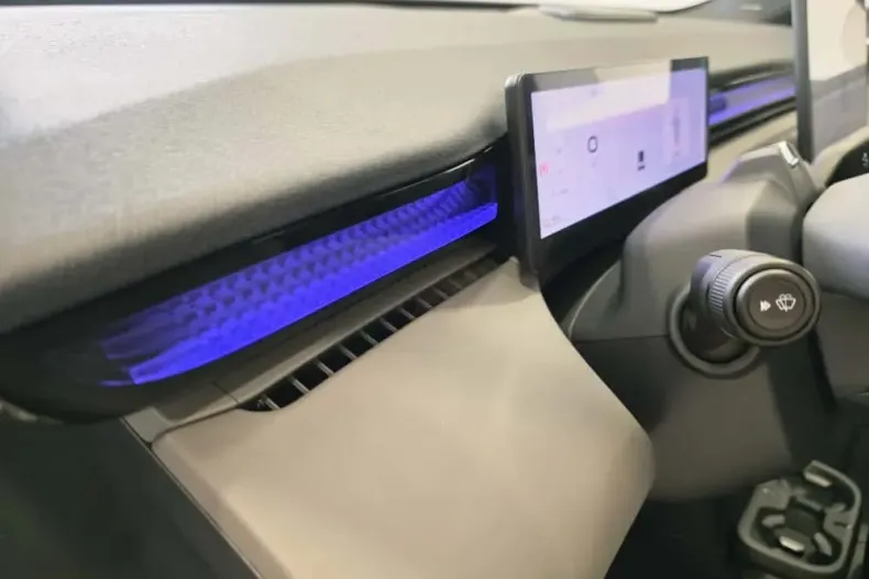 Lynk&Co 02 din 2024 cu 2 km - oferta LYN148548 - foto 13