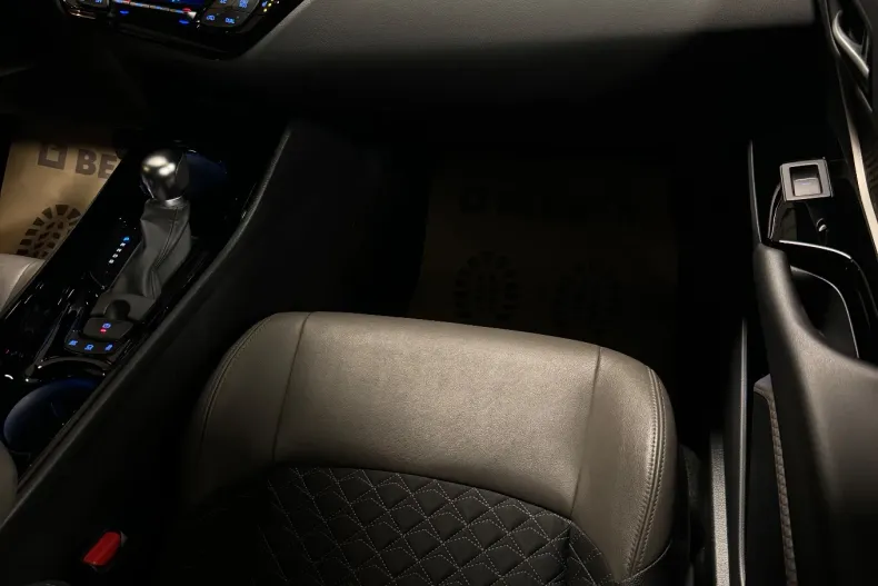 Toyota C-HR din 2020 cu 51.000 km - oferta TOY148553 - foto 11