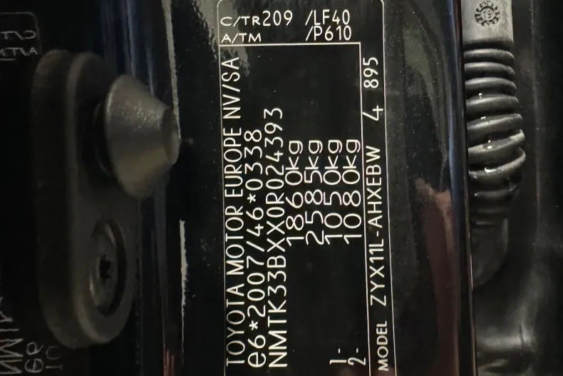 Toyota C-HR din 2020 cu 51.000 km - oferta TOY148553 - foto 18