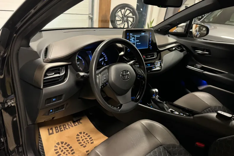 Toyota C-HR din 2020 cu 51.000 km - oferta TOY148553 - foto 25