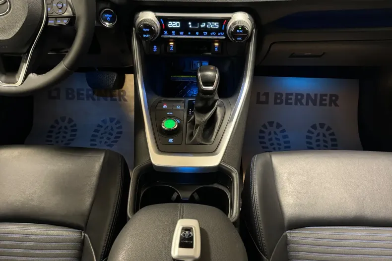 Toyota RAV4 din 2019 cu 156.000 km - oferta TOY148554 - foto 10