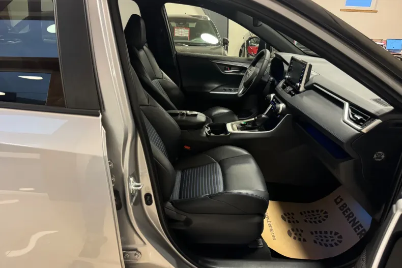 Toyota RAV4 din 2019 cu 156.000 km - oferta TOY148554 - foto 13