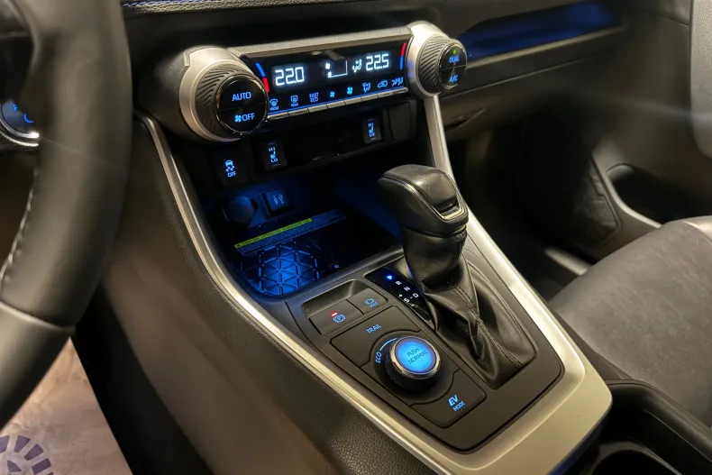 Toyota RAV4 din 2019 cu 156.000 km - oferta TOY148554 - foto 17