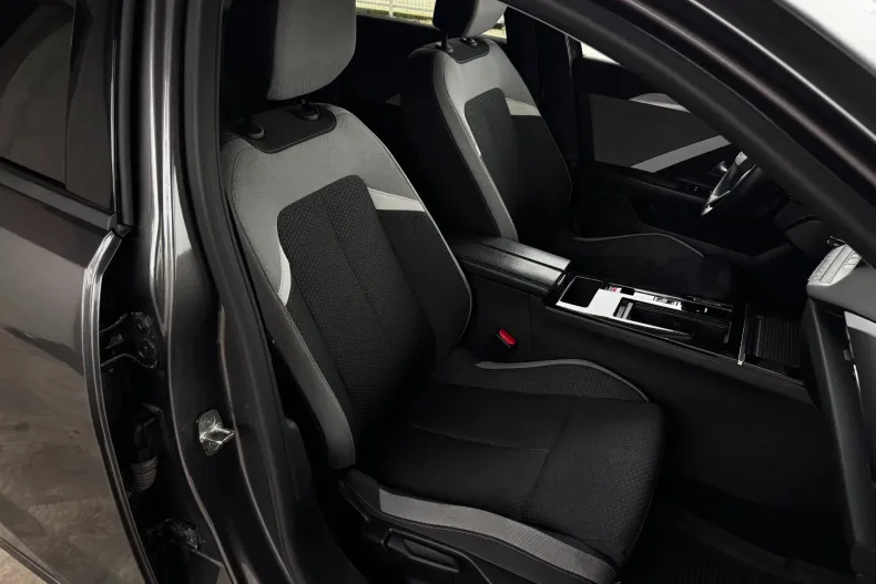 Opel Astra din 2023 cu 84.000 km - oferta OPE148556 - foto 35