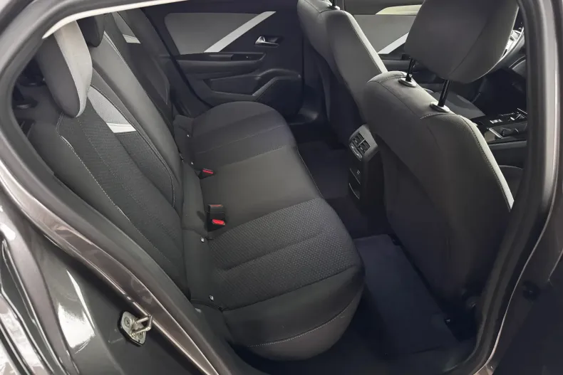 Opel Astra din 2023 cu 84.000 km - oferta OPE148556 - foto 37