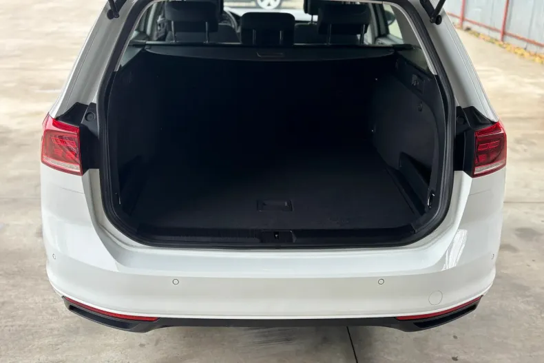 Volkswagen Passat din 2019 cu 179.000 km - oferta VOL148558 - foto 10