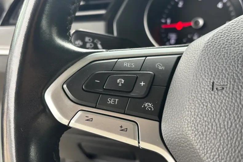 Volkswagen Passat din 2019 cu 179.000 km - oferta VOL148558 - foto 24