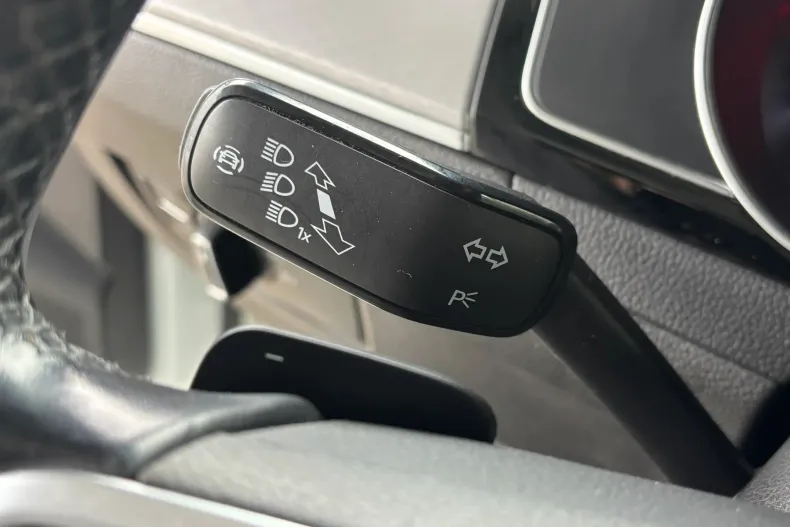 Volkswagen Passat din 2019 cu 179.000 km - oferta VOL148558 - foto 27