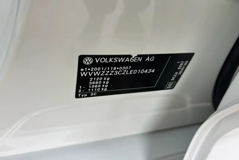 Volkswagen Passat din 2019 cu 179.000 km - oferta VOL148558 - foto 39