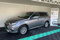 Mitsubishi Outlander din 2019 cu 124.000 km - oferta MIT148563 - foto 1