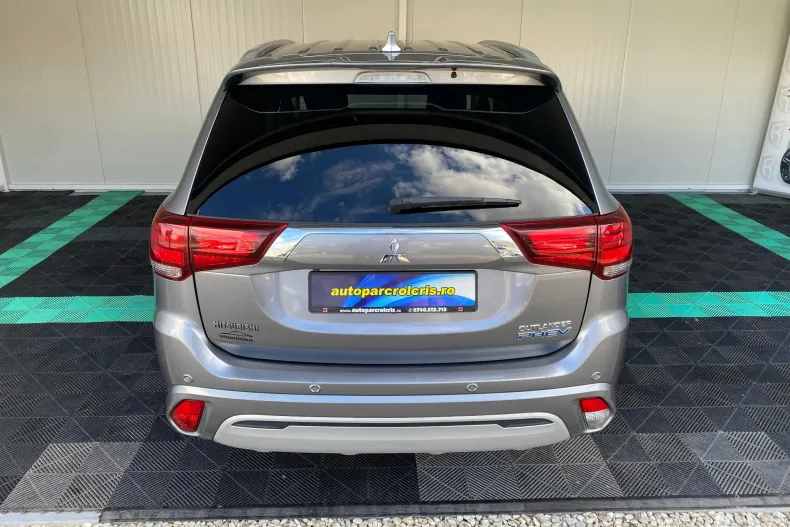 Mitsubishi Outlander din 2019 cu 124.000 km - oferta MIT148563 - foto 4