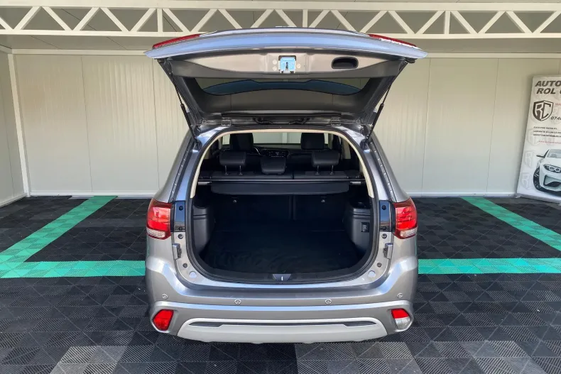 Mitsubishi Outlander din 2019 cu 124.000 km - oferta MIT148563 - foto 11