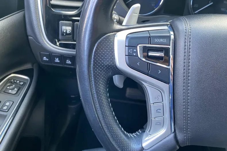 Mitsubishi Outlander din 2019 cu 124.000 km - oferta MIT148563 - foto 19