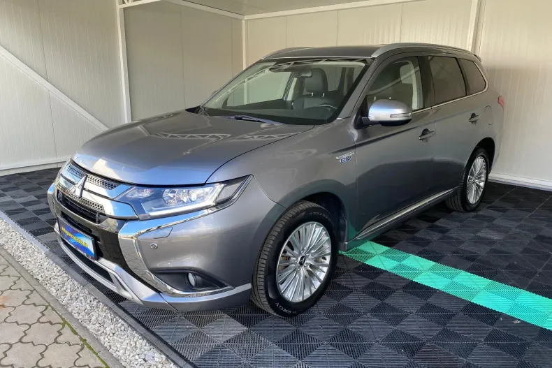 Mitsubishi Outlander din 2019 cu 124.000 km - oferta MIT148563 - foto 20