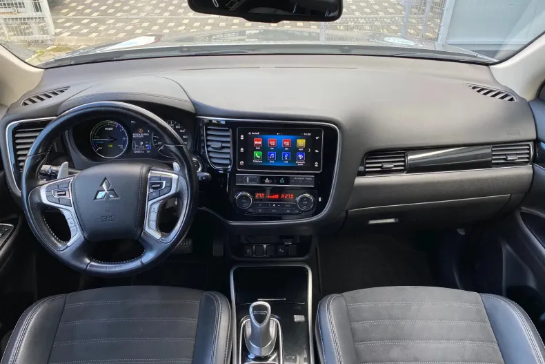 Mitsubishi Outlander din 2019 cu 124.000 km - oferta MIT148563 - foto 23