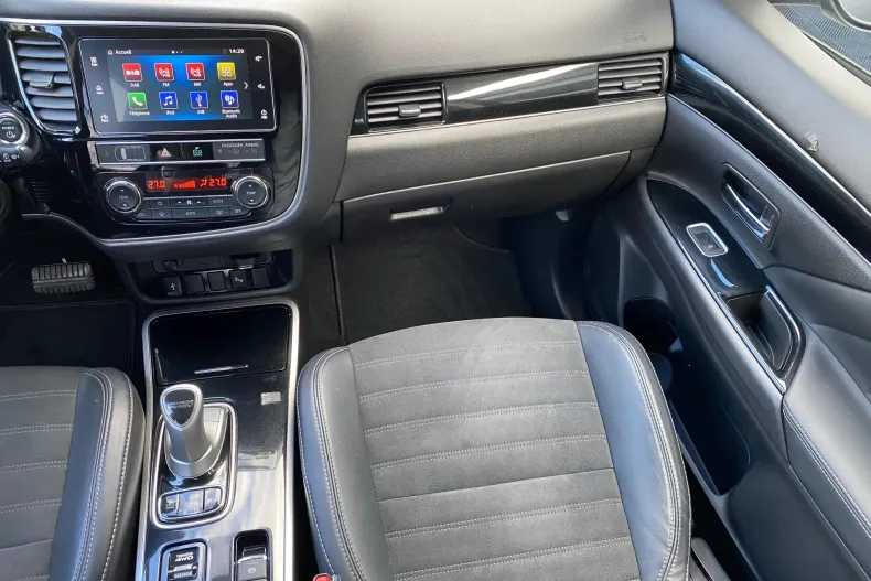 Mitsubishi Outlander din 2019 cu 124.000 km - oferta MIT148563 - foto 25