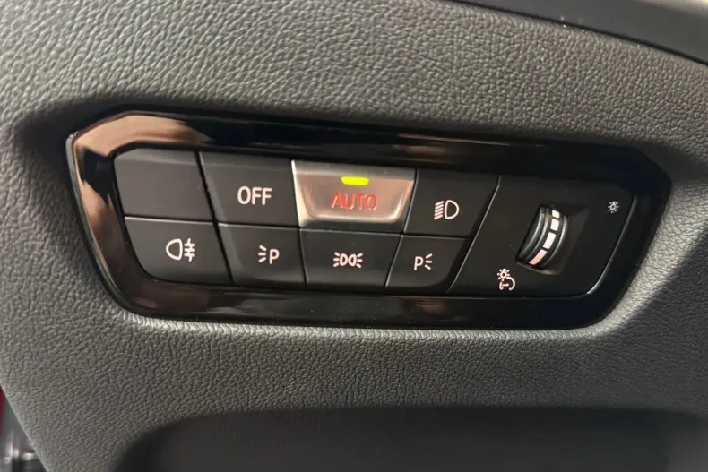 BMW Seria 3 din 2025 cu 6.867 km - oferta BMW148572 - foto 25