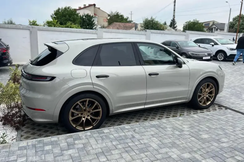 Porsche Cayenne din 2024 cu 15.300 km - oferta POR148574 - foto 4