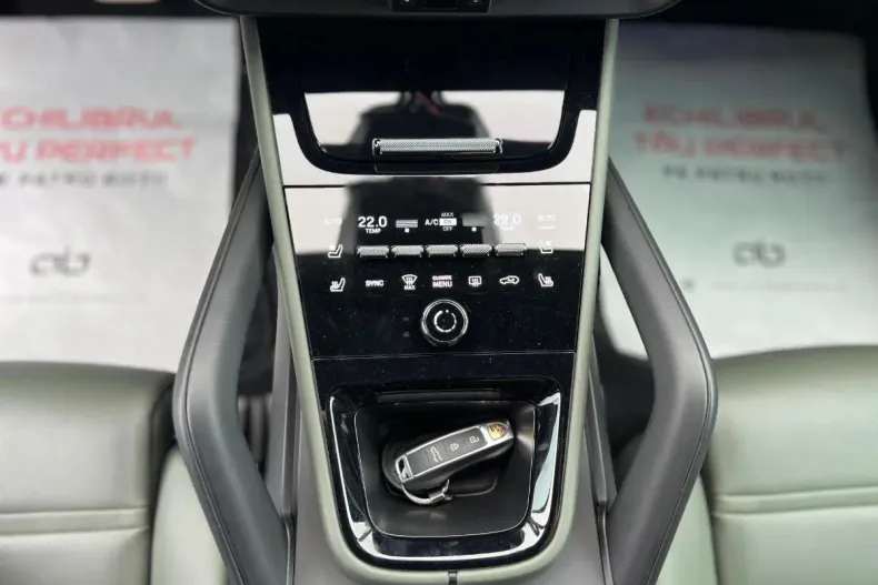 Porsche Cayenne din 2024 cu 15.300 km - oferta POR148574 - foto 19