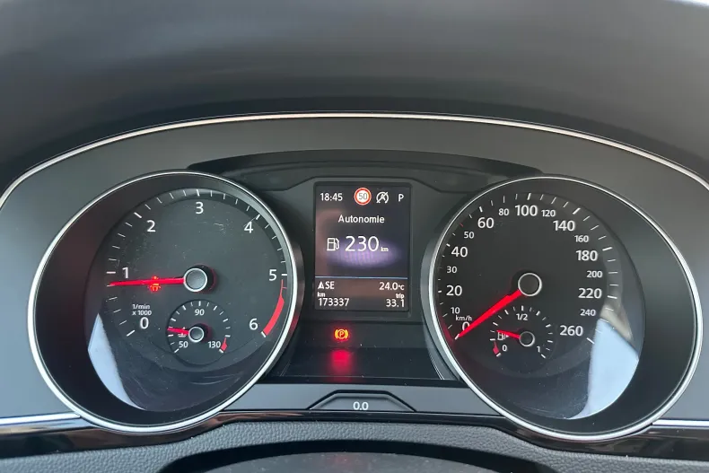 Volkswagen Passat din 2021 cu 173.000 km - oferta VOL148577 - foto 16