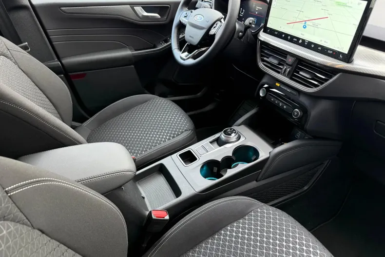 Ford Kuga din 2025 cu 1 km - oferta FOR148584 - foto 12