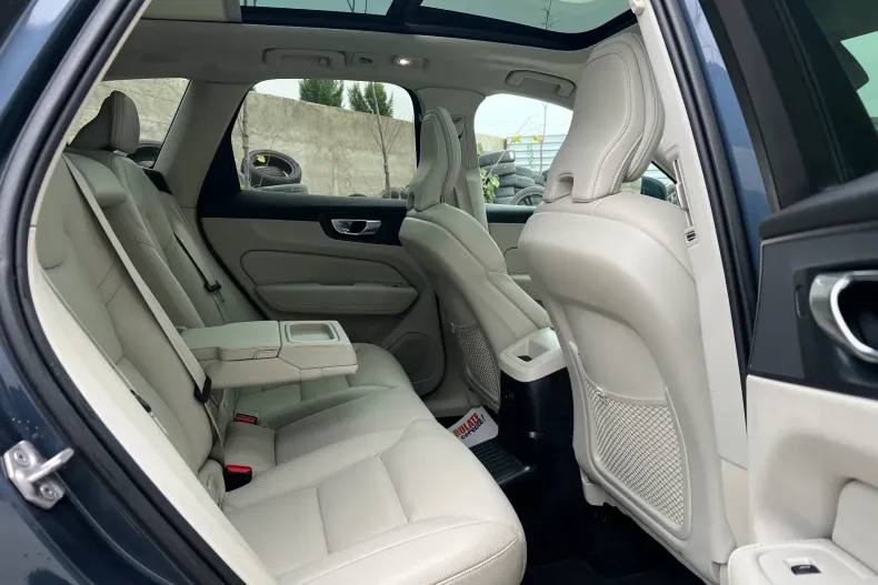 Volvo XC60 din 2021 cu 65.000 km - oferta VOL148586 - foto 9
