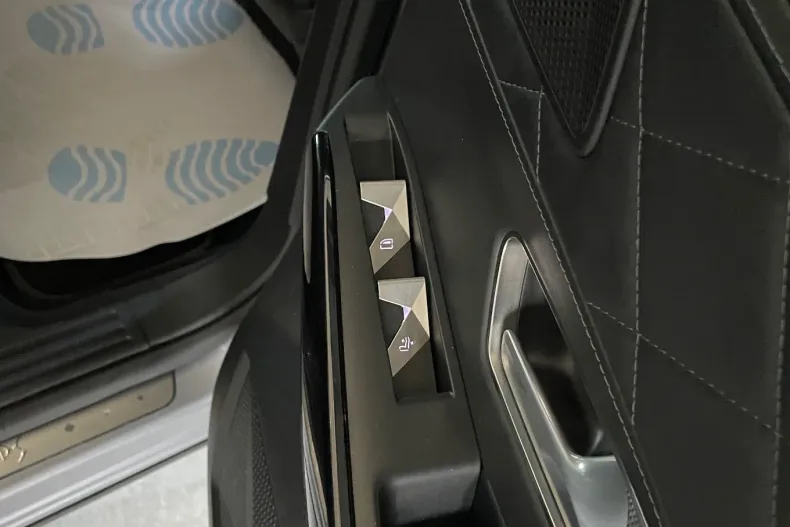 DS Automobiles DS 7 Crossback din 2019 cu 117.000 km - oferta DSA148598 - foto 31