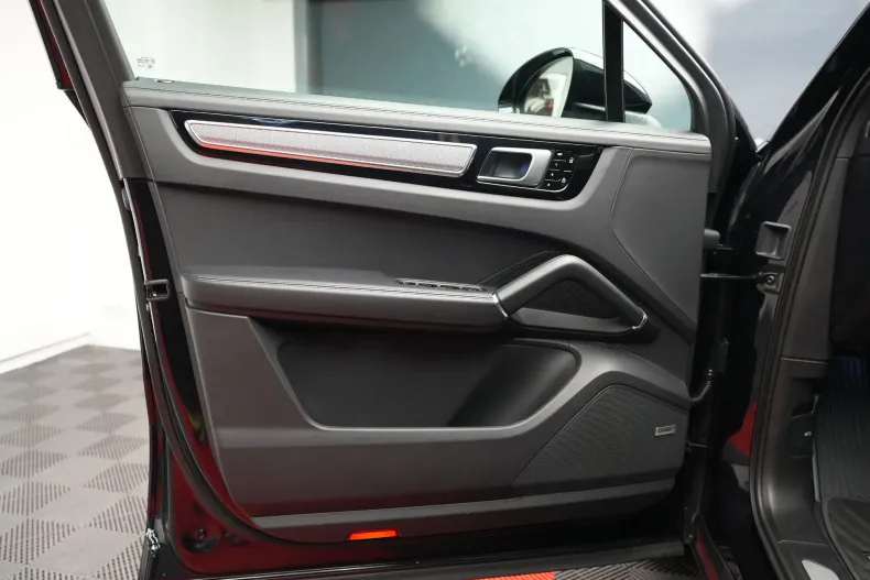 Porsche Cayenne Coupe din 2019 cu 94.000 km - oferta POR148601 - foto 9