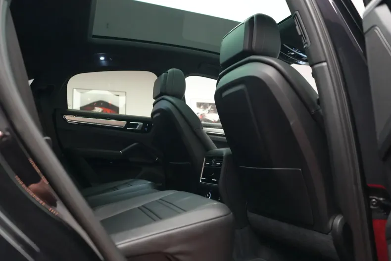 Porsche Cayenne Coupe din 2019 cu 94.000 km - oferta POR148601 - foto 19