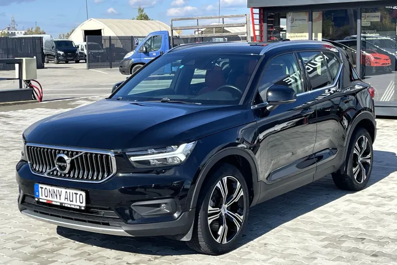 Volvo XC40 din 2021 cu 113.831 km - oferta VOL148613 - foto 1