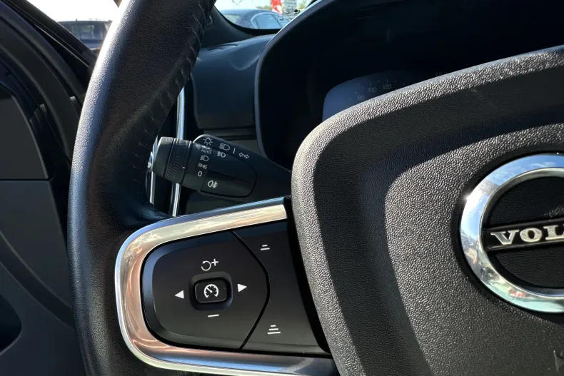 Volvo XC40 din 2021 cu 113.831 km - oferta VOL148613 - foto 18