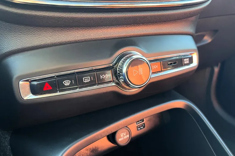 Volvo XC40 din 2021 cu 113.831 km - oferta VOL148613 - foto 23