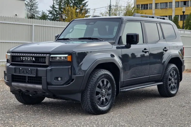Toyota Land Cruiser 250 din 2024 cu 5.100 km - oferta TOY148619 - foto 2