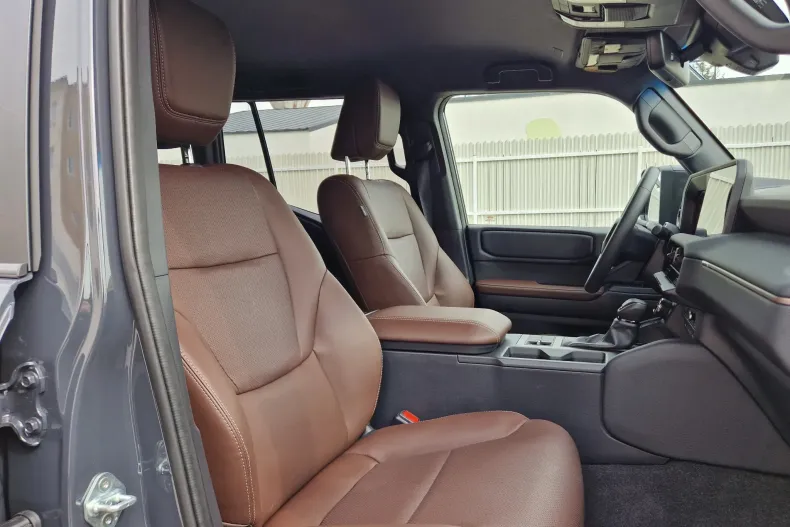 Toyota Land Cruiser 250 din 2024 cu 5.100 km - oferta TOY148619 - foto 10