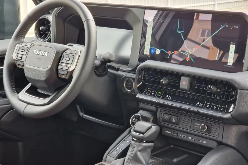 Toyota Land Cruiser 250 din 2024 cu 5.100 km - oferta TOY148619 - foto 12