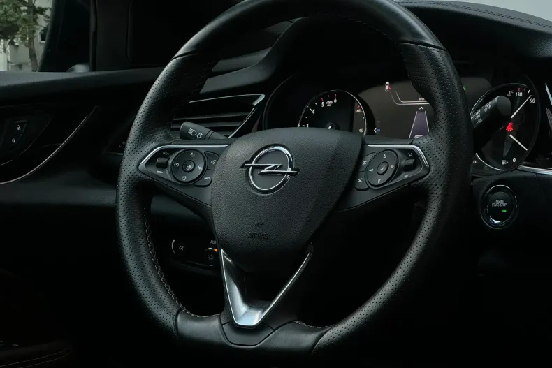 Opel Insignia din 2020 cu 70.000 km - oferta OPE148632 - foto 23