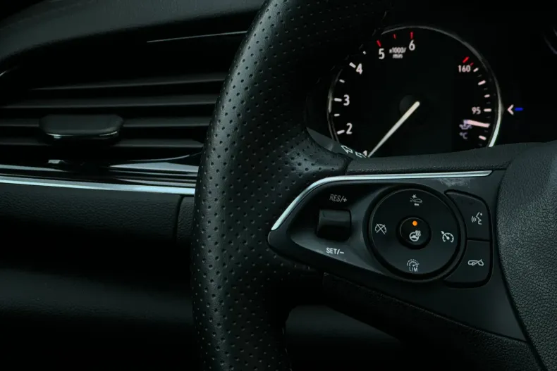 Opel Insignia din 2020 cu 70.000 km - oferta OPE148632 - foto 24