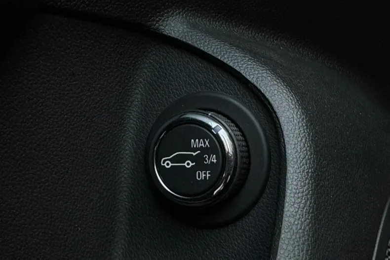 Opel Insignia din 2020 cu 70.000 km - oferta OPE148632 - foto 38