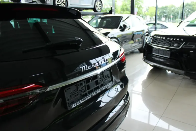 Maserati Grecale din 2023 cu 32.166 km - oferta MAS148646 - foto 8